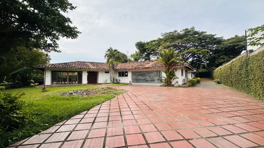 $27.000.000 en Pance