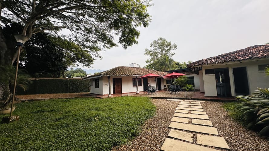 Casa de 17 alcobas en arriendo en Pance, Cali, 700 m² · foto 24 de 24