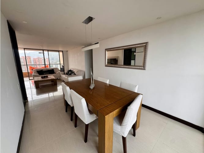 Apartamento en venta en Los Balsos, Medellín · foto 3 de 11