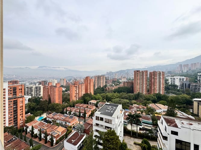Apartamento en venta en Los Balsos, Medellín · foto 6 de 11
