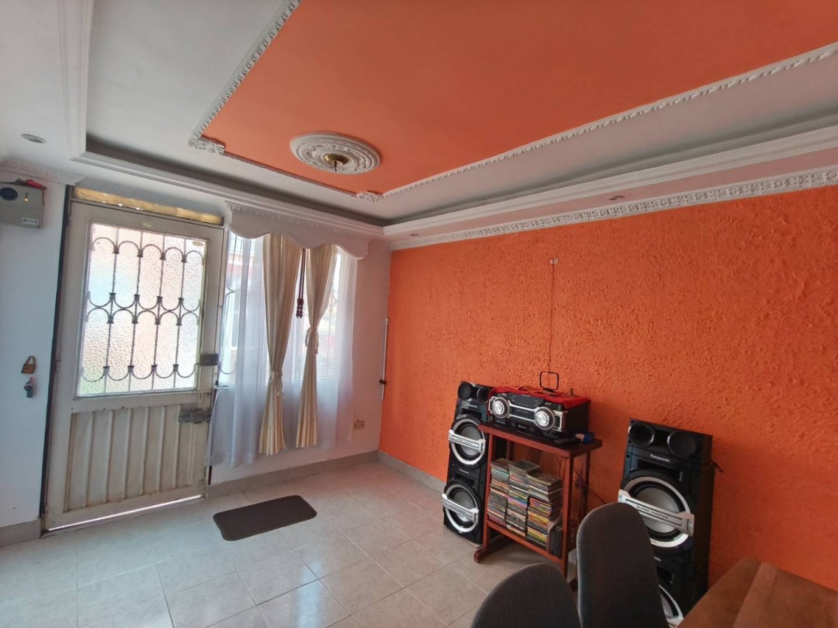 Casa en venta en Plaza Imperial Centro Comercial, Bogotá · foto 3 de 20