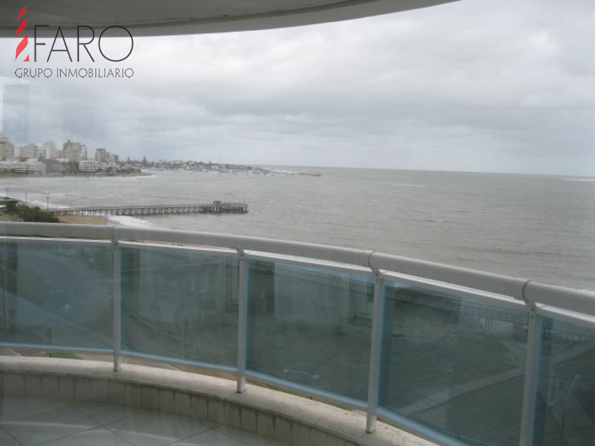 Apartamento en venta en Playa Mansa