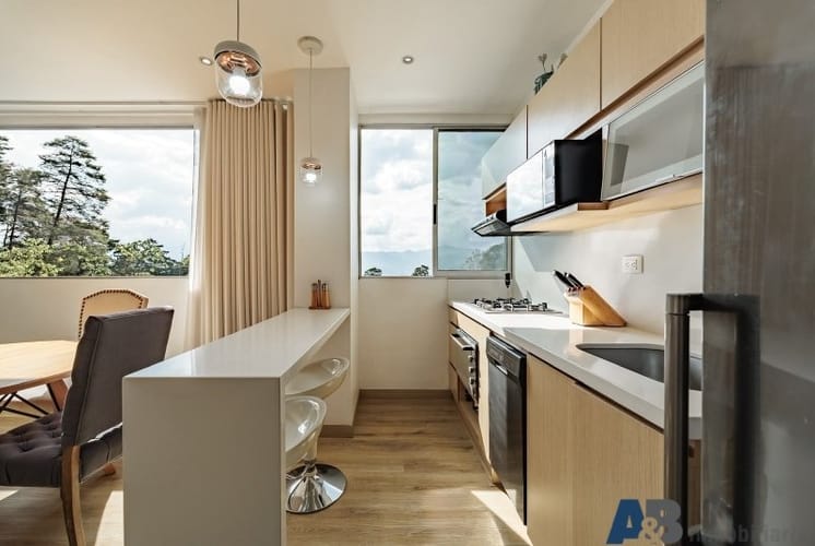 Apartamento de 1 alcoba en arriendo en El Poblado, Medellín, 51 m² · foto 2 de 13