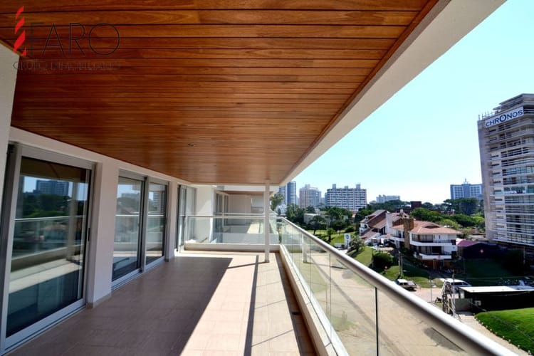 Apartamento en venta en Playa Brava