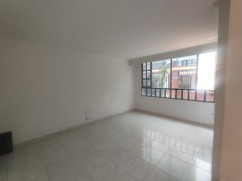 Casa en venta en Kennedy Central, Bogotá · foto 6 de 24