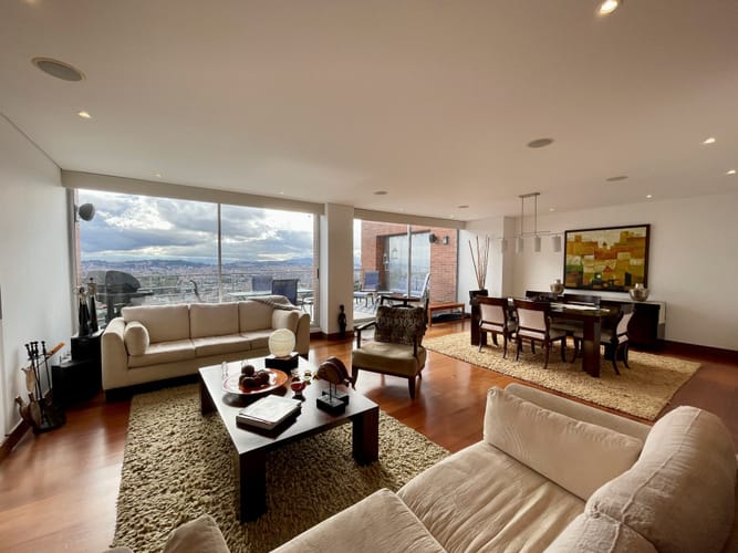 Apartamento de 3 alcobas en venta en Bosque Medina, Bogotá, 227 m² · foto 3 de 18