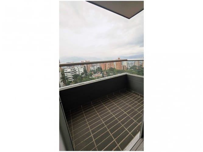 Apartamento en venta en Los Naranjos, Medellín · foto 11 de 16