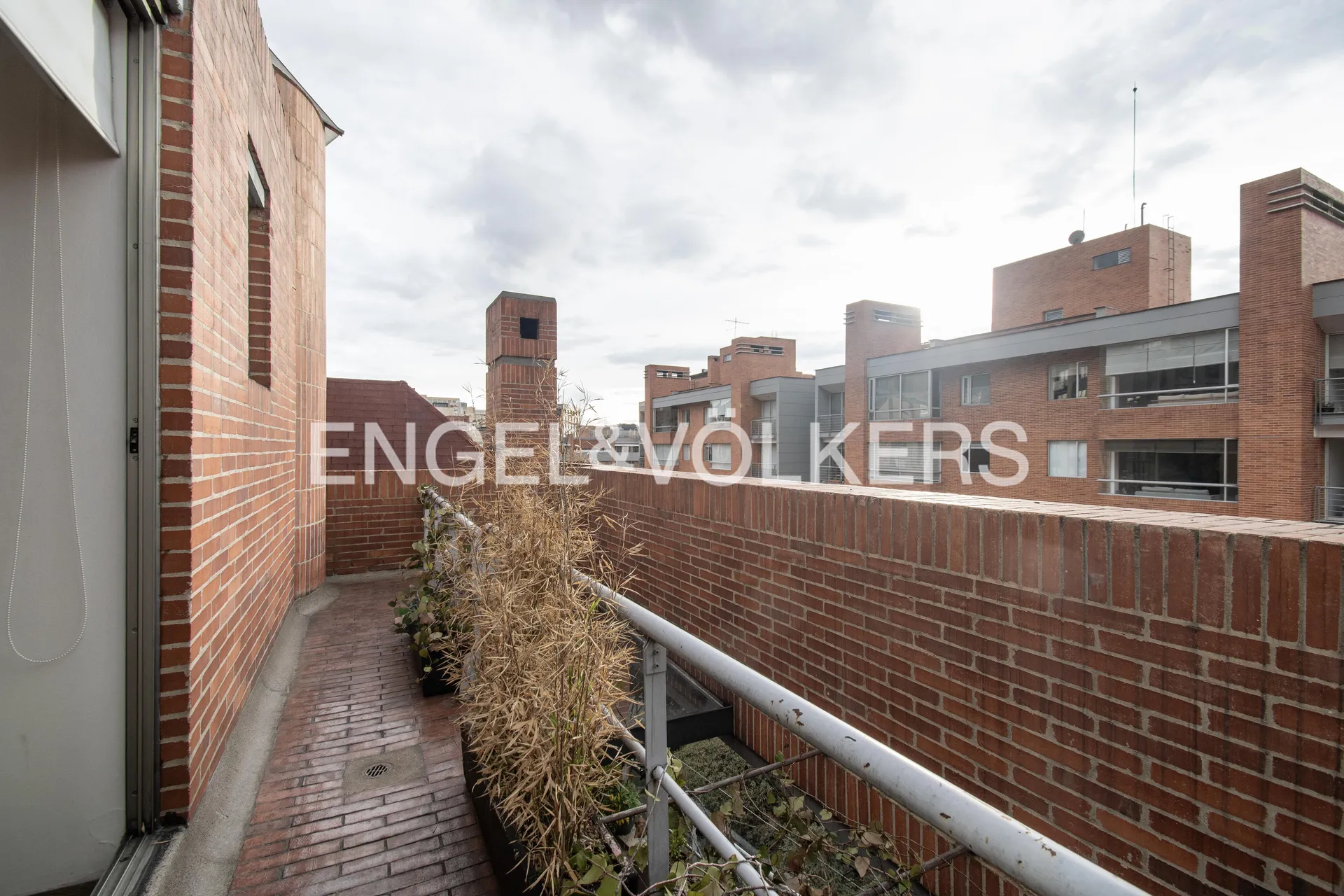Apartamento en venta en Los Rosales, Bogotá · foto 16 de 18