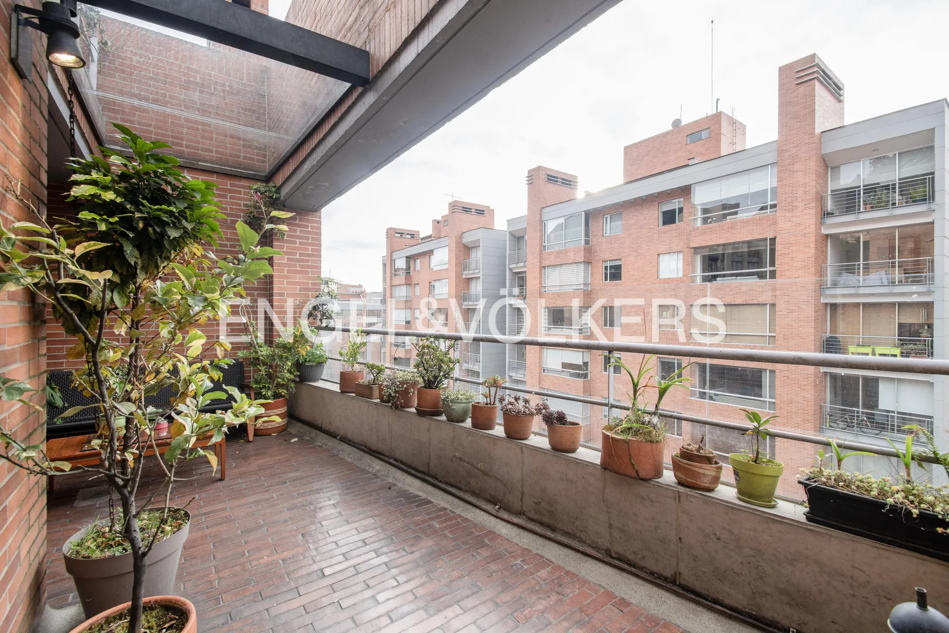Apartamento en venta en Los Rosales, Bogotá · foto 10 de 18