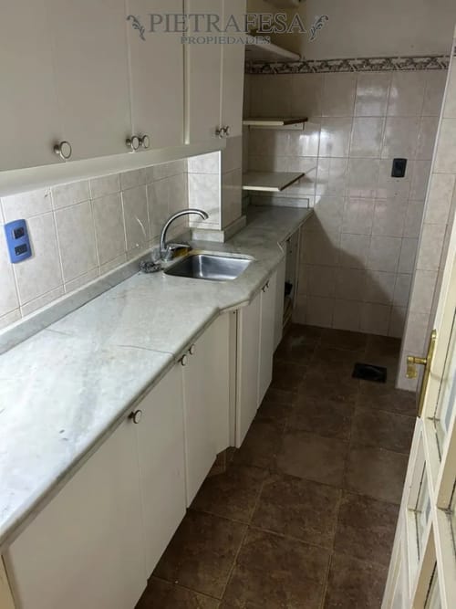 Apartamento en alquiler, 3 dormitorios, 1 baño. Cordón. · Foto 5