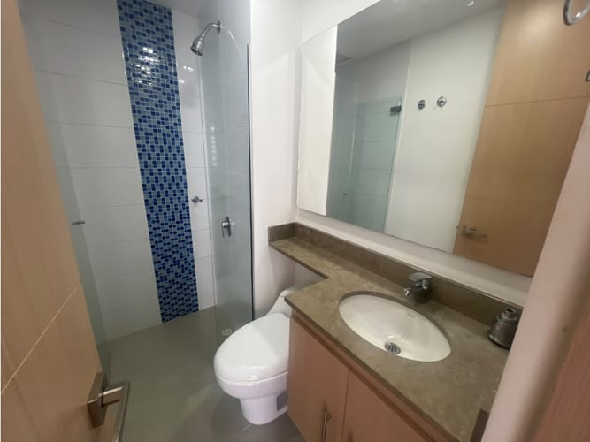 Apartamento de 3 alcobas en arriendo en Loma Del Indio, Medellín, 77 m² · foto 7 de 13