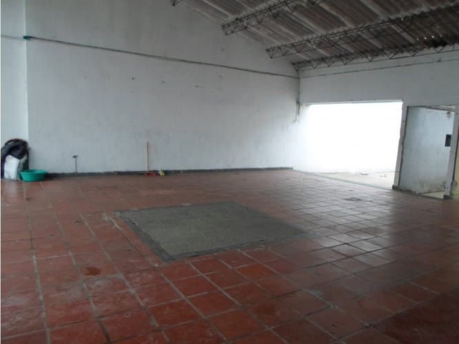 Bodega en venta en Alcibia, Cartagena, 450 m² · foto 2 de 18