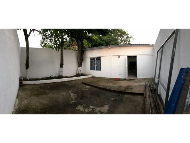 Bodega en venta en La Boquilla, Cartagena, 195 m² · foto 2 de 5