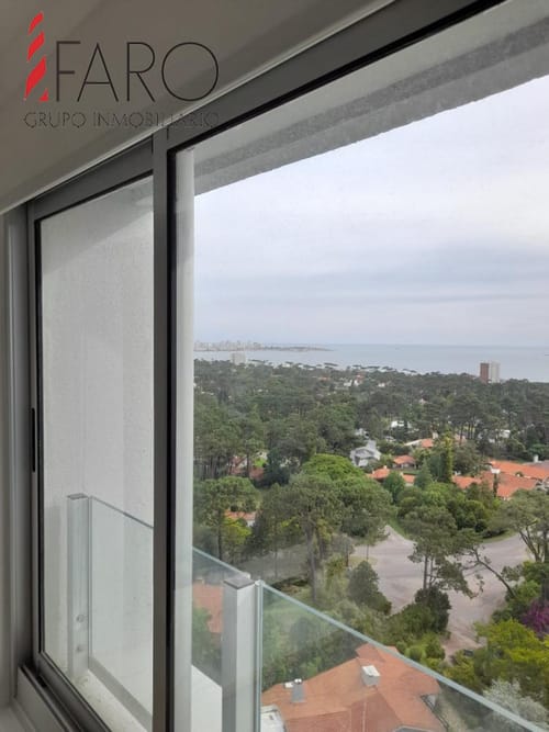 Apartamento en piso alto con hermosa vista a la mansa · Foto 2