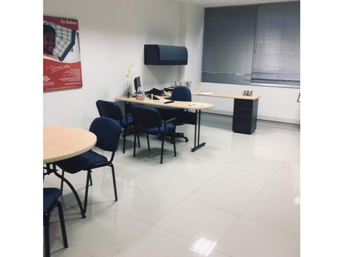 Oficina en venta en El Centro, Cartagena, 251 m² · foto 3 de 17