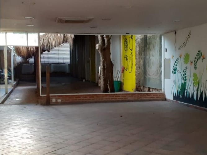 Local en venta en El Bosque, Cartagena, 550 m² · foto 2 de 16