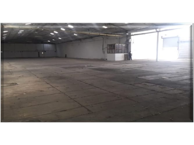Bodega en venta en El Bosque, Cartagena, 2240 m² · foto 2 de 24