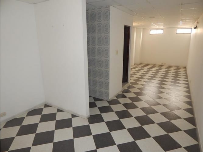 Oficina en venta en El Bosque, Cartagena, 53 m² · foto 3 de 10