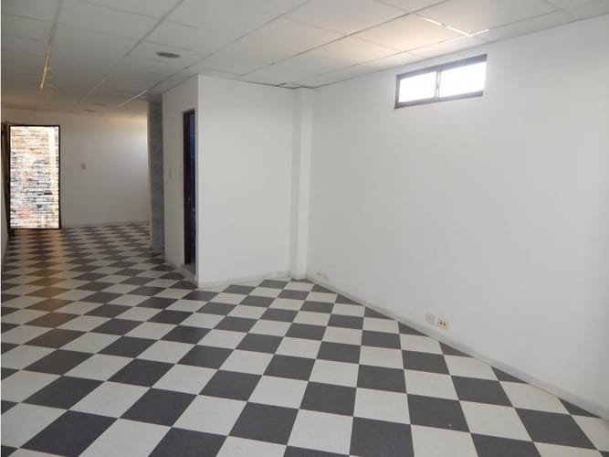 Oficina en venta en El Bosque, Cartagena, 53 m² · foto 5 de 10