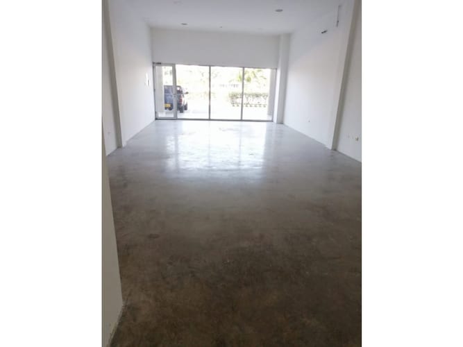 Local en venta en Mamonal, Cartagena, 84 m² · foto 3 de 11