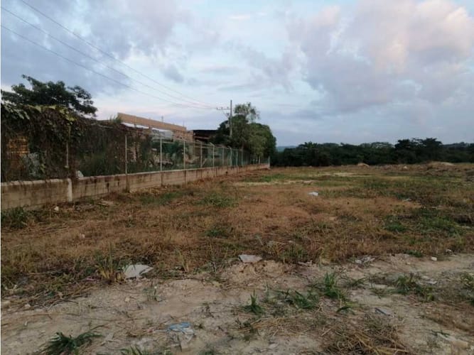 Lote en venta en Mamonal, Cartagena, 3600 m² · foto 2 de 9