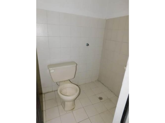 Local en venta en El Bosque, Cartagena, 111 m² · foto 5 de 15