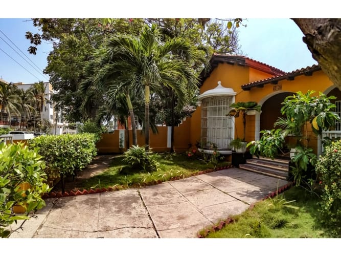 Casa de 4 alcobas en venta en El Cabrero, Cartagena, 700 m² · foto 2 de 10