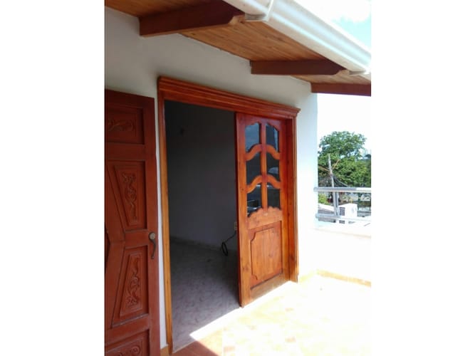 Casa de 8 alcobas en venta en El Socorro, Cartagena, 240 m² · foto 2 de 14