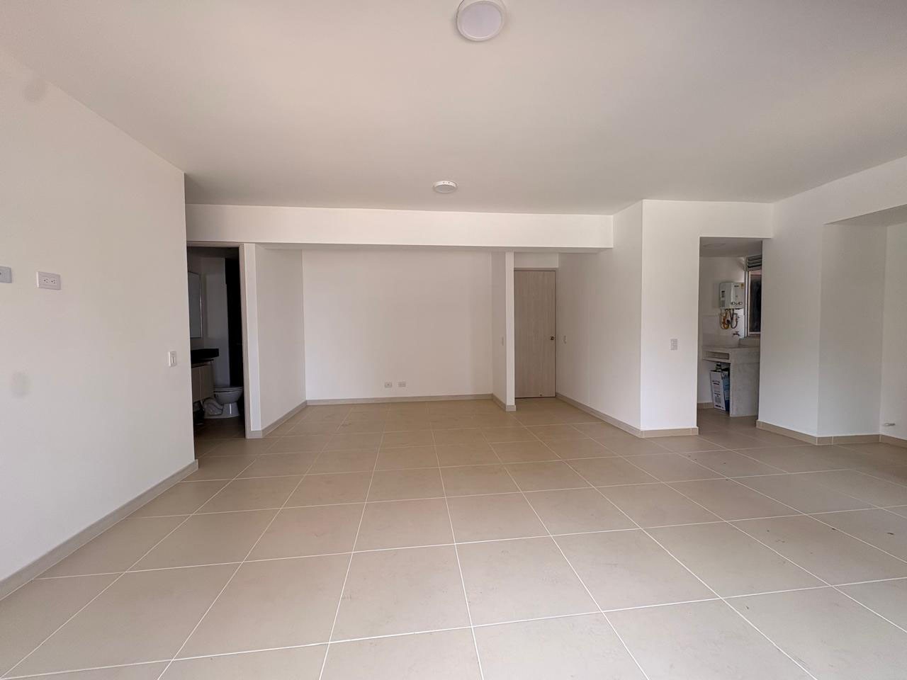 Apartamento en arriendo en Vereda La Doctora, Sabaneta · foto 3 de 14