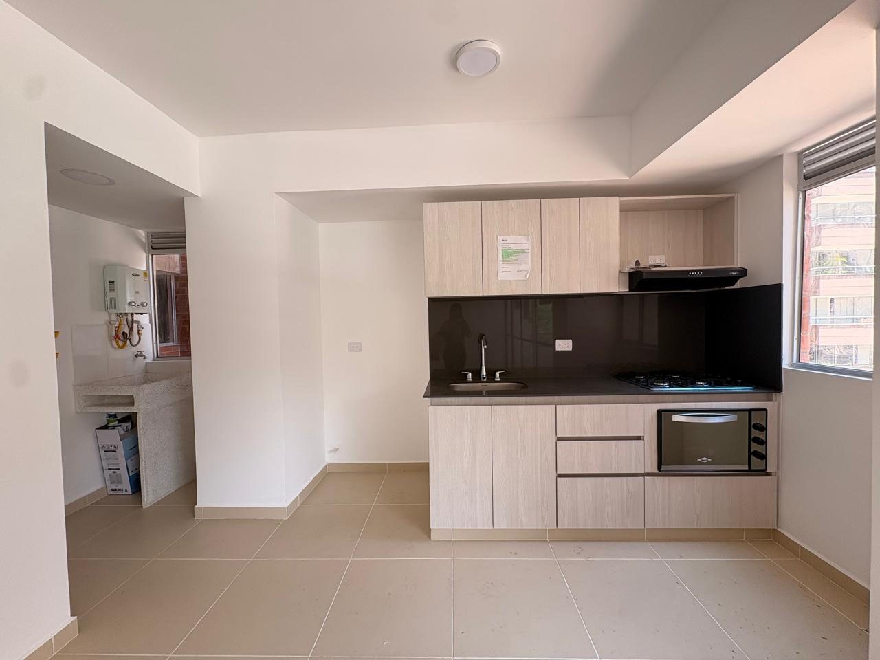 Apartamento en arriendo en Vereda La Doctora, Sabaneta · foto 5 de 14