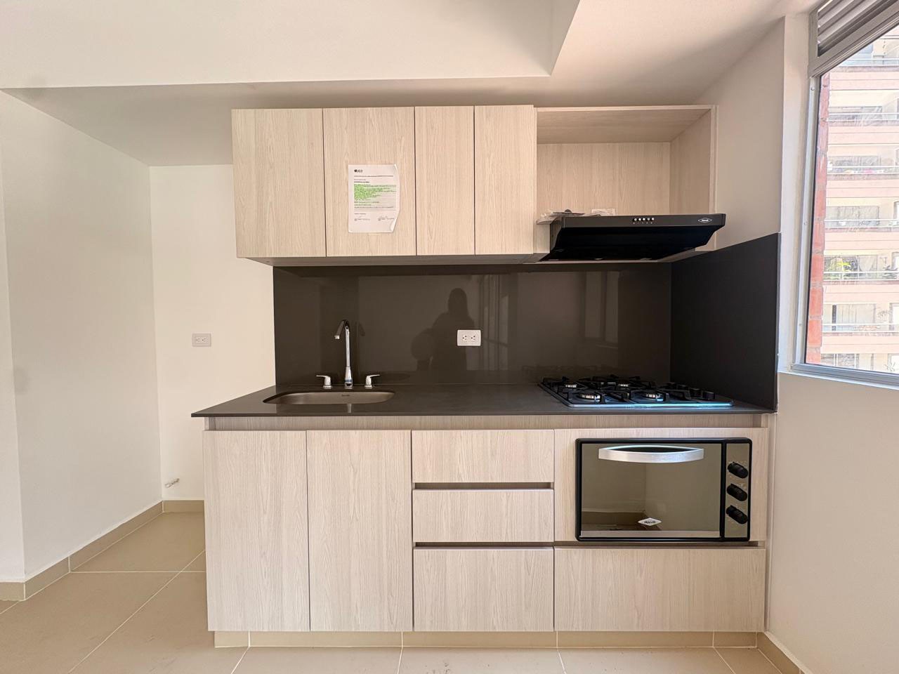 Apartamento en arriendo en Vereda La Doctora, Sabaneta · foto 4 de 14