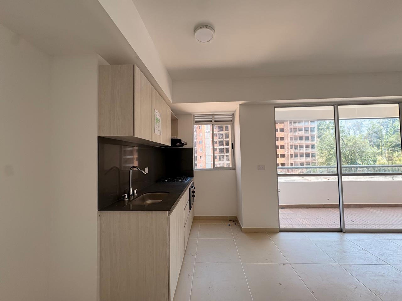 Apartamento en arriendo en Vereda La Doctora, Sabaneta · foto 2 de 14