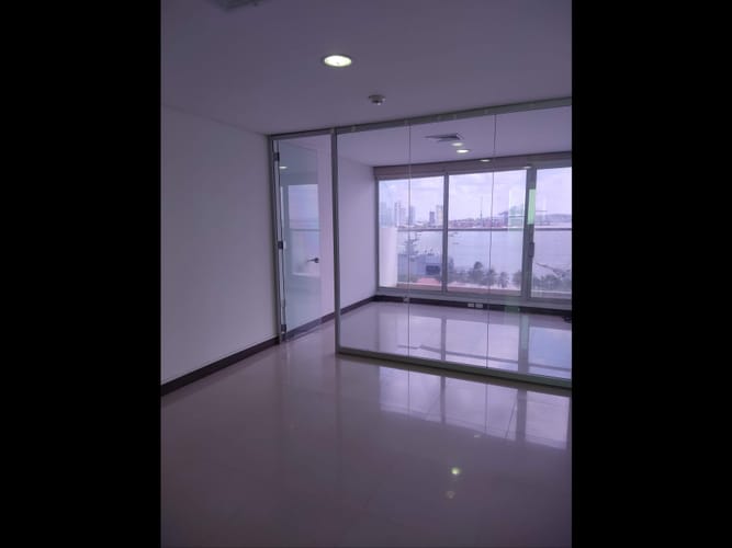 Oficina en venta en Bocagrande, Cartagena, 40 m² · foto 3 de 14