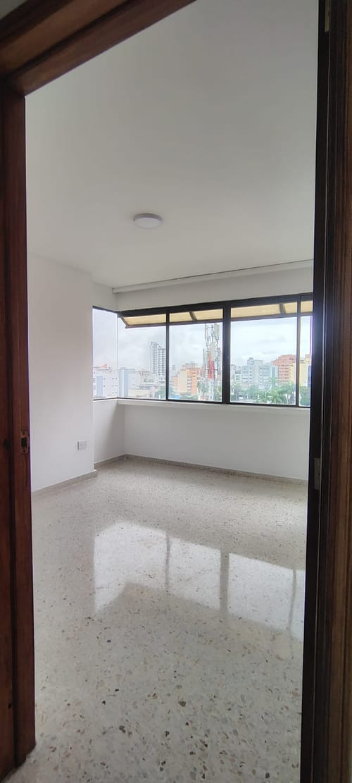 Apartamento de 2 alcobas en venta en Cabecera Del Llano, Bucaramanga, 109 m² · foto 10 de 18
