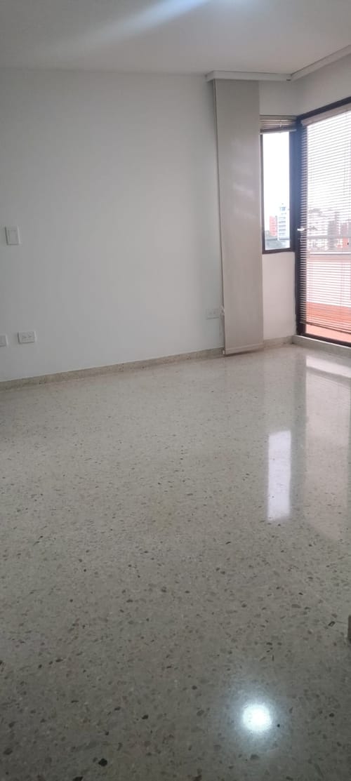 Apartamento de 2 alcobas en venta en Cabecera Del Llano, Bucaramanga, 109 m² · foto 13 de 18