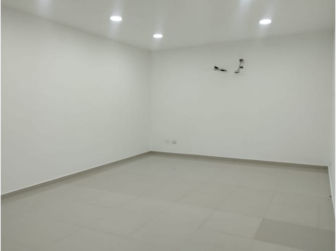 Oficina en arriendo en Mamonal, Cartagena, 42 m² · foto 2 de 11