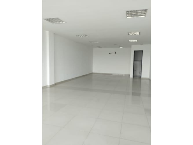 Oficina en arriendo en Mamonal, Cartagena, 42 m² · foto 3 de 11