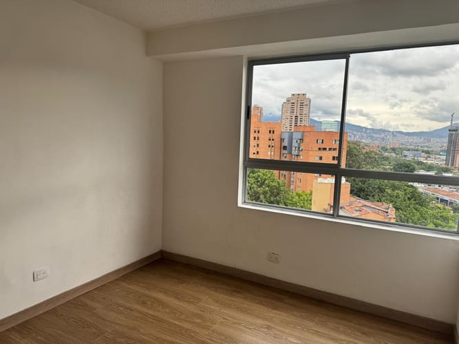 Apartamento de 2 alcobas en arriendo en El Poblado, Medellín, 102 m² · foto 19 de 19