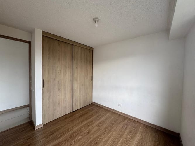 Apartamento de 2 alcobas en arriendo en El Poblado, Medellín, 102 m² · foto 10 de 19