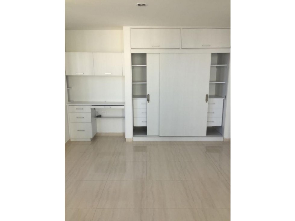 Apartamento en venta en El Laguito, Cartagena · foto 8 de 12