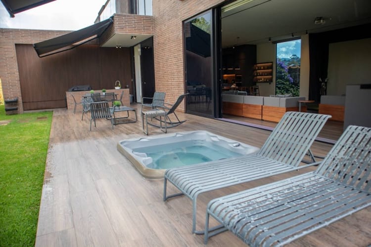 Casa de 4 alcobas en venta en Llano Grande, Rionegro, 865 m² · foto 3 de 17