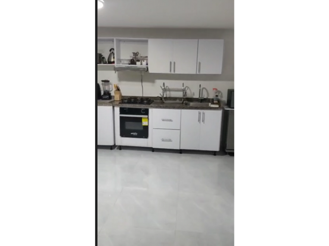 Casa de 4 alcobas en venta en Castillogrande, Cartagena, 320 m² · foto 2 de 8