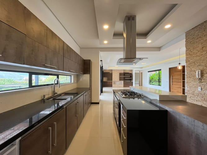 Casa de 3 alcobas en venta en El Retiro, 412 m² · foto 7 de 20