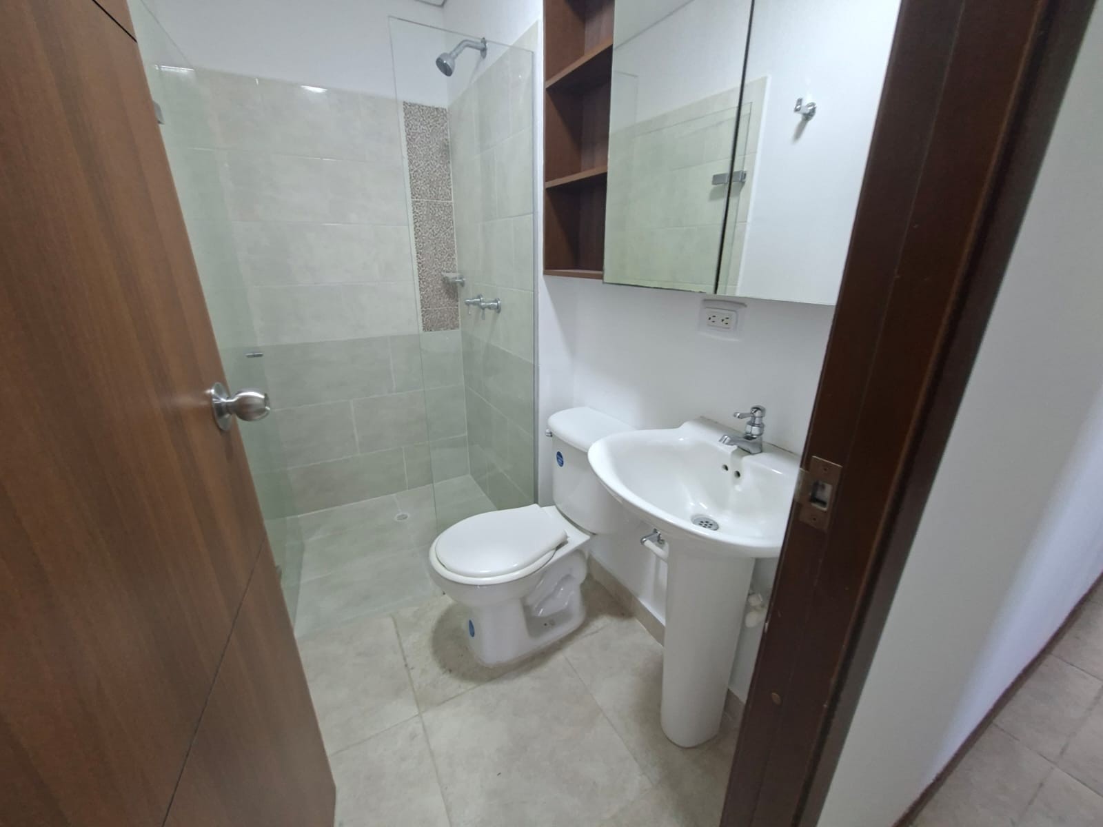 Apartamento en arriendo en La Ferreria, La Estrella · foto 18 de 24