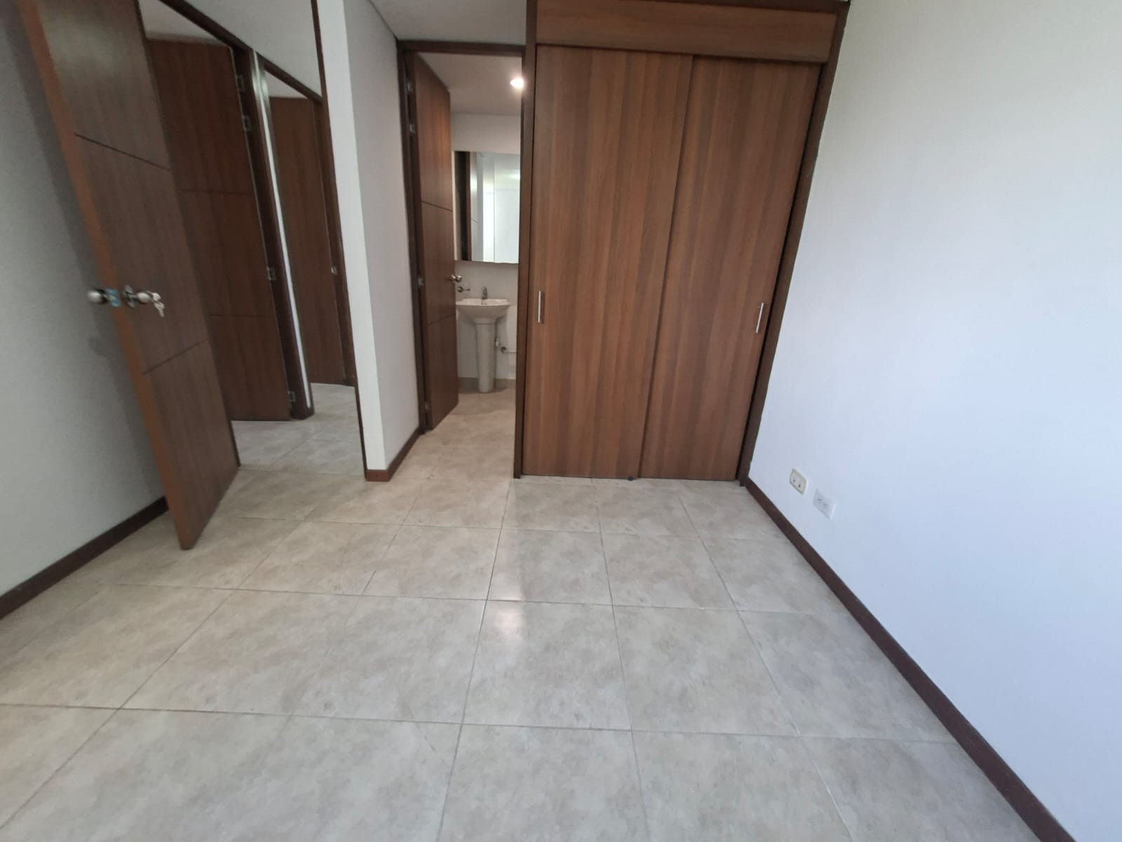 Apartamento en arriendo en La Ferreria, La Estrella · foto 24 de 24