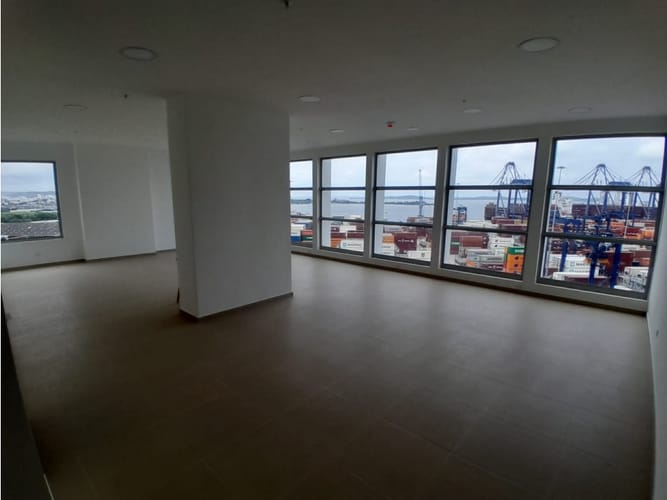 Oficina en arriendo en Manga, Cartagena, 77 m² · foto 2 de 11