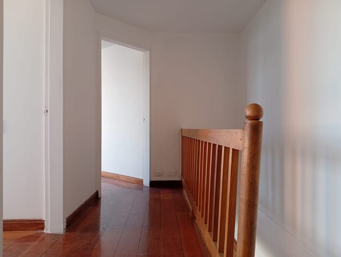 Apartamento de 3 alcobas en arriendo en Los Naranjos, Medellín, 121 m² · foto 3 de 13