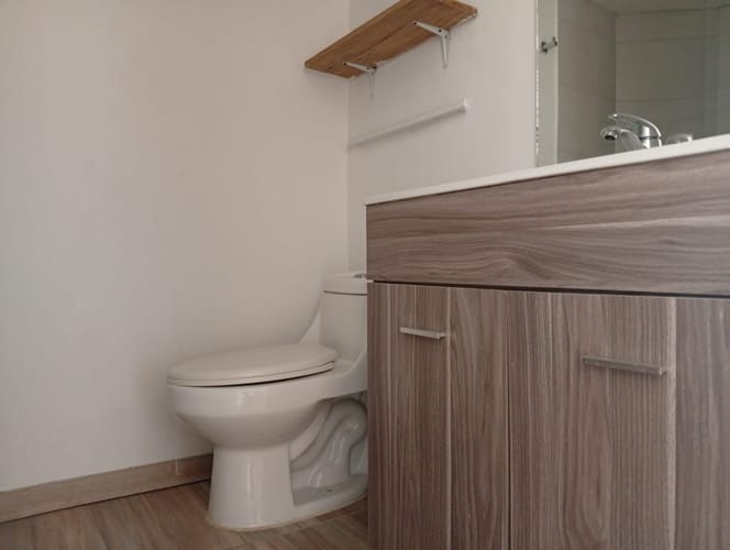 Apartamento de 3 alcobas en arriendo en Los Naranjos, Medellín, 121 m² · foto 11 de 13