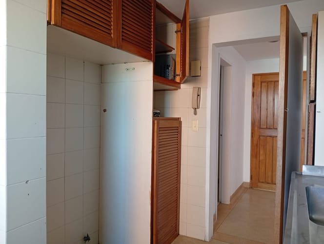 Apartamento de 3 alcobas en arriendo en Los Naranjos, Medellín, 121 m² · foto 7 de 13