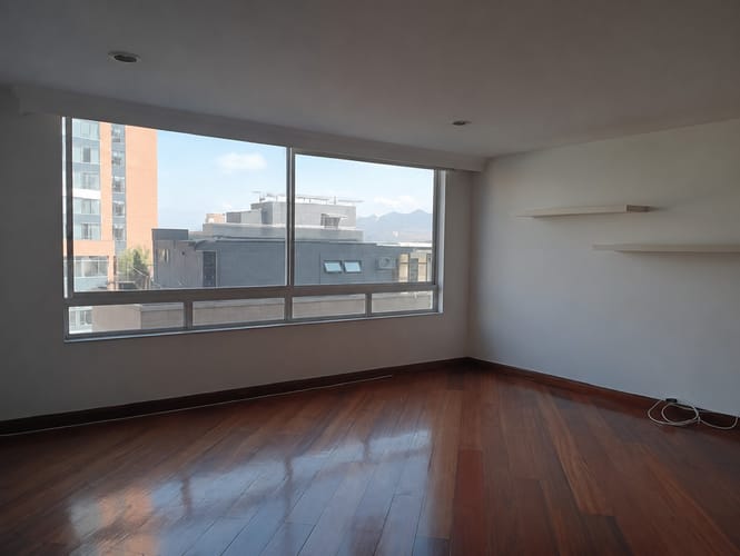 Apartamento de 3 alcobas en arriendo en Los Naranjos, Medellín, 121 m² · foto 2 de 13
